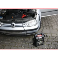 Booster avec système de démarrage à condensateur 12V - 720 A 550.1830
