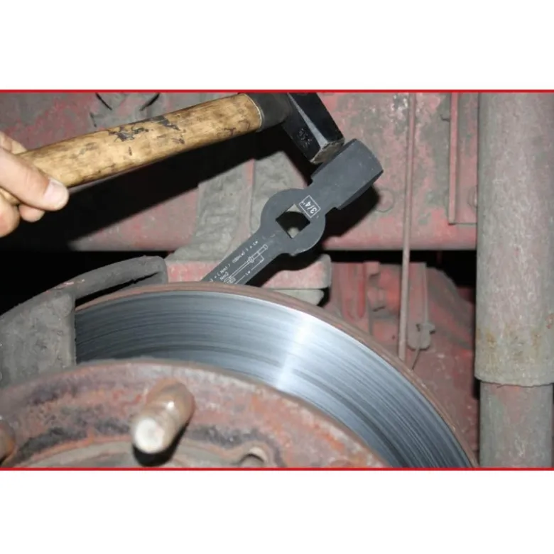 Clé à frapper 12 pans 24 - 26 mm pour étriers de freins 3/4" KS TOOLS 517.0925