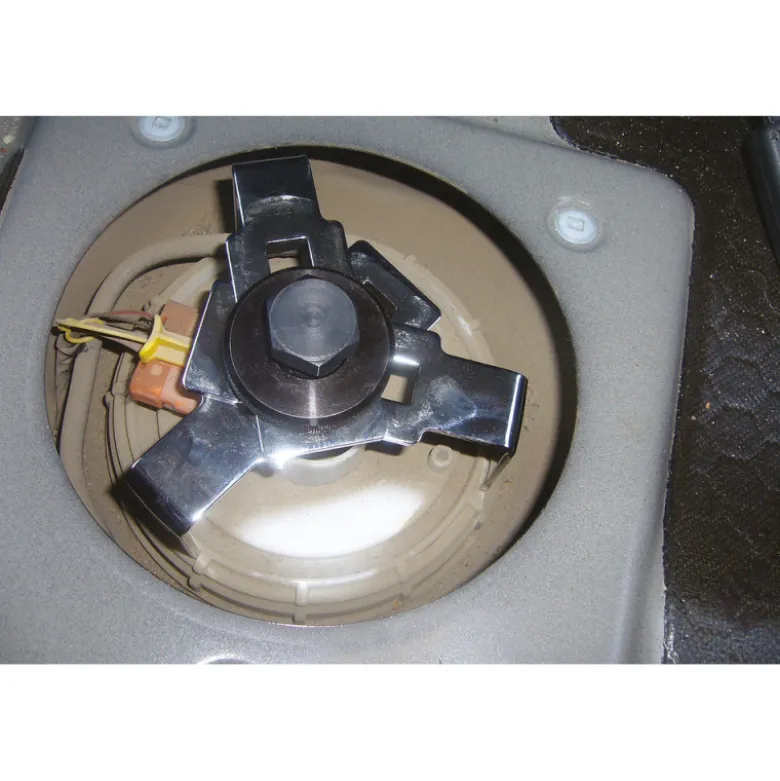 Clés pour trappe de réservoir à 3 bras BRILLIANT TOOLS - BT536007