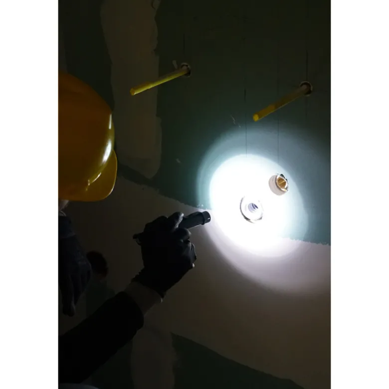 Lampe de poche à LED COB 2 en 1 140 Lumens BRILLIANT TOOLS - BT130910