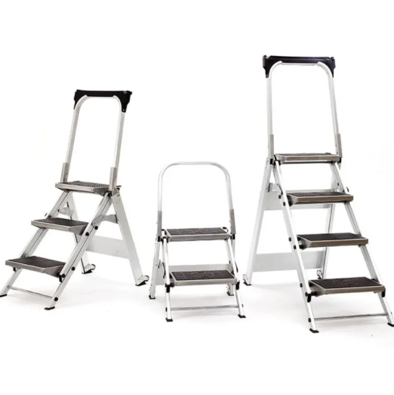 Marchepieds 4 marches Safety Step LITTLE GIANT 10410