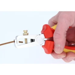 Pince à dénuder isolée L160mm BRILLIANT TOOLS - BT068014